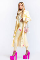 Cream lacquer coat