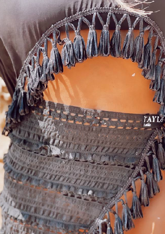 ביץ וואר פרנז משי שחור סט2.png