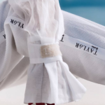 חולצת שרוול קלאו לבנה1.png חולצת שרוול קלאו לבנה1.png