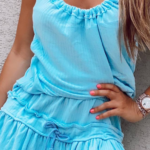 חליפת וופל גופיה גב פתוח וחצאית תכלת1.png חליפת וופל גופיה גב פתוח וחצאית תכלת1.png