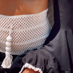 חצאית קרושה בשילוב טטרה שחורה ואבזור חרוז בוהו 3.png חצאית קרושה בשילוב טטרה שחורה ואבזור חרוז בוהו 3.png