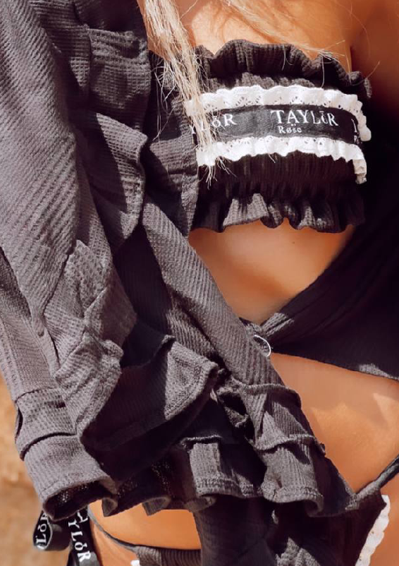 טיילור וינטאז שחור עליונית3.png טיילור וינטאז שחור עליונית3.png