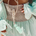 טיילור לוק ירוק סלאדין חצאית2.png