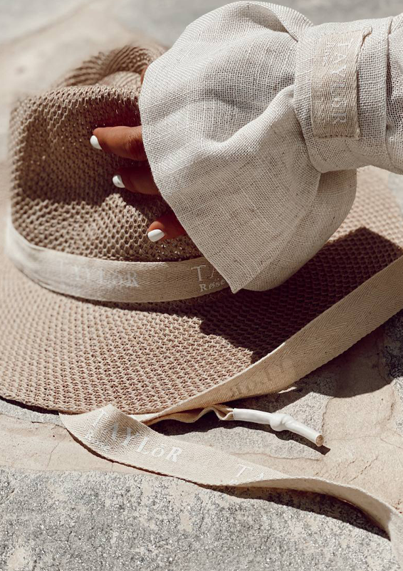 כובע וינטאז פשתן 2.png כובע וינטאז פשתן 2.png