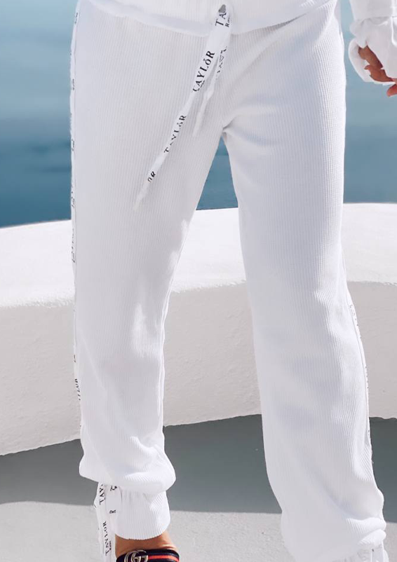 מכנס וופל טיילור לבן2.png מכנס וופל טיילור לבן2.png