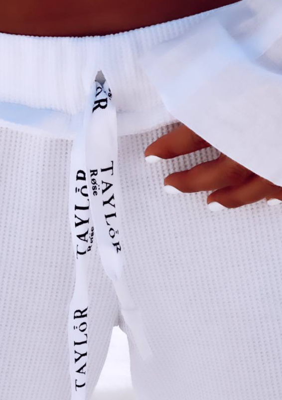 מכנס וופל טיילור לבן4.png מכנס וופל טיילור לבן4.png