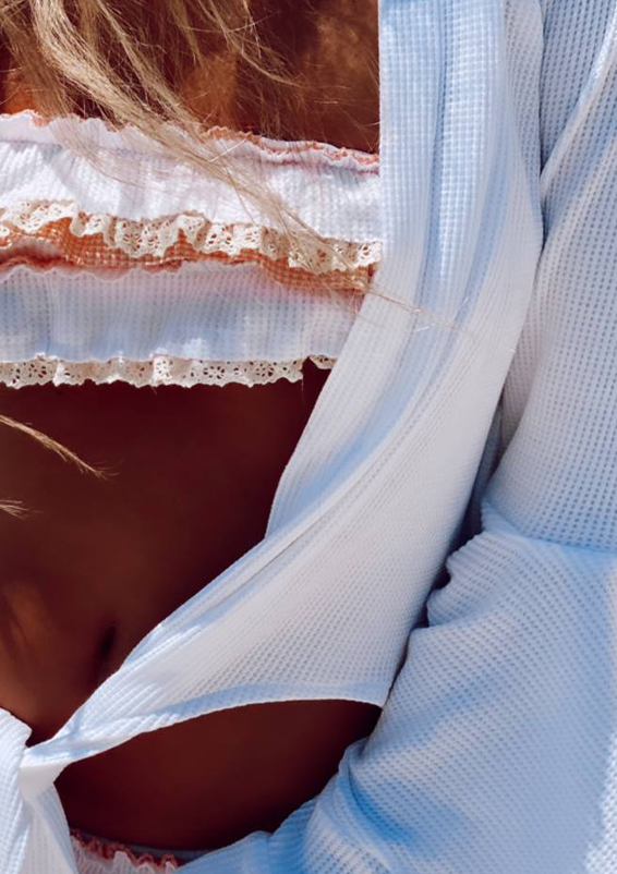 עליונית מלמלתית וופל וינטאז לבנה 4.png עליונית מלמלתית וופל וינטאז לבנה 4.png